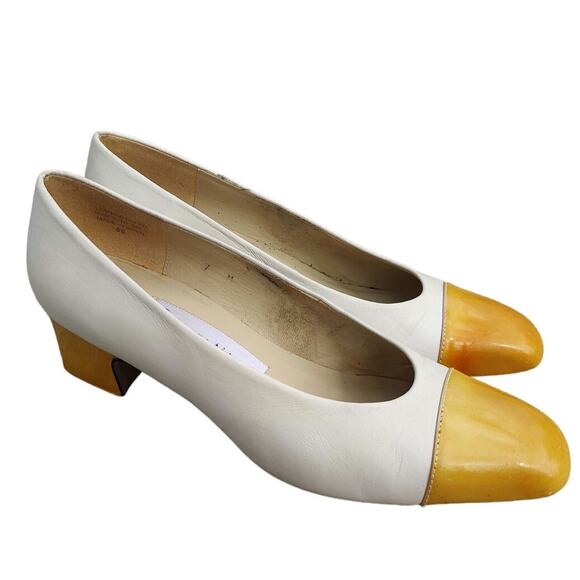 Vintage 90s Cap Toe kitten Heels sz 7/7.5 - Picture 1 of 7